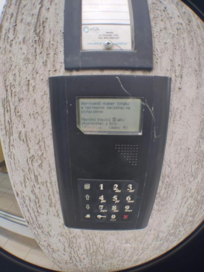 3030 Jana Spychalskiego 32 - Tanie Pokoje W Apartamencie - Samodzielne Zameldowanie - Self Check In ポズナン エクステリア 写真