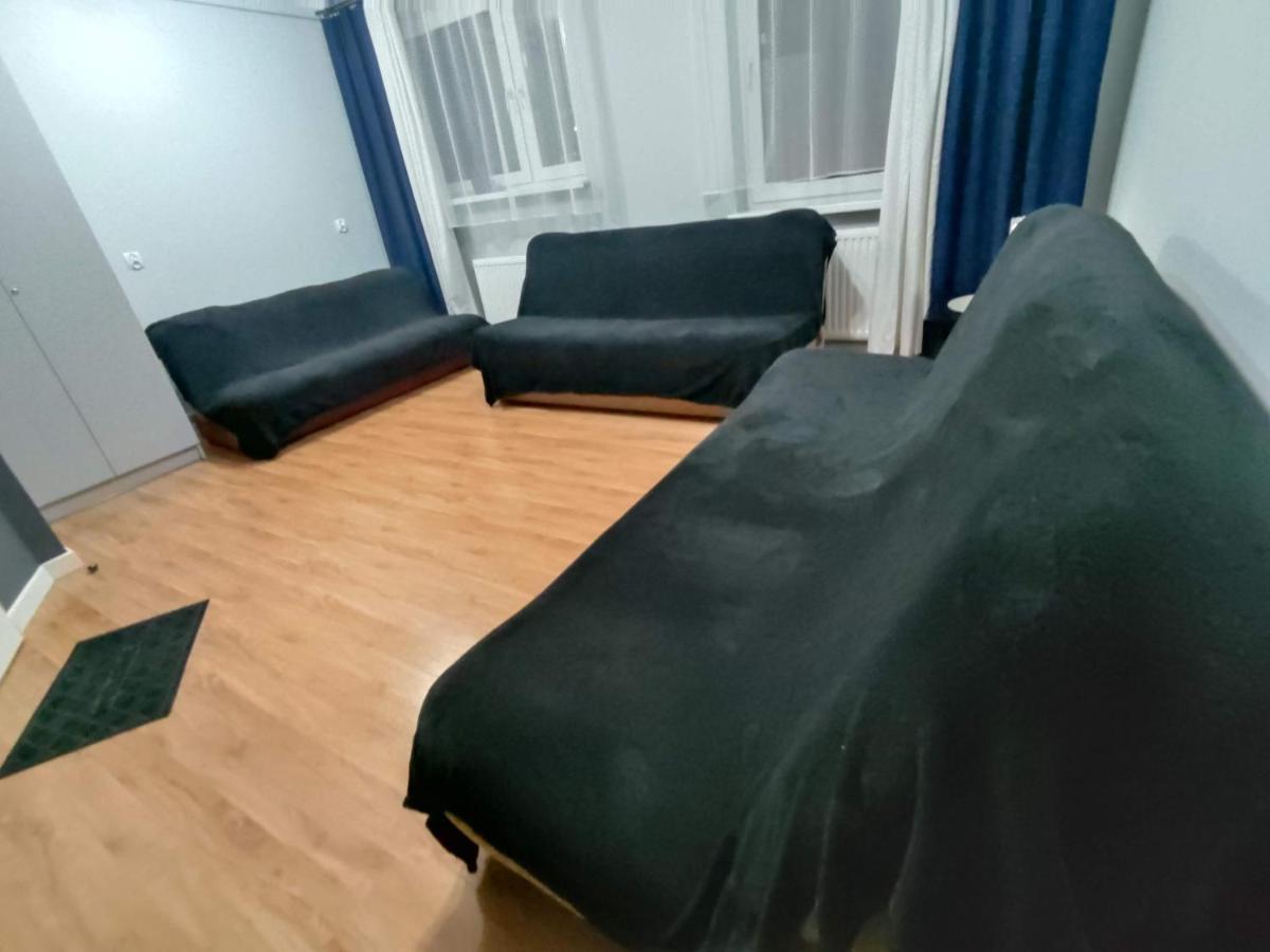 3030 Jana Spychalskiego 32 - Tanie Pokoje W Apartamencie - Samodzielne Zameldowanie - Self Check In ポズナン エクステリア 写真