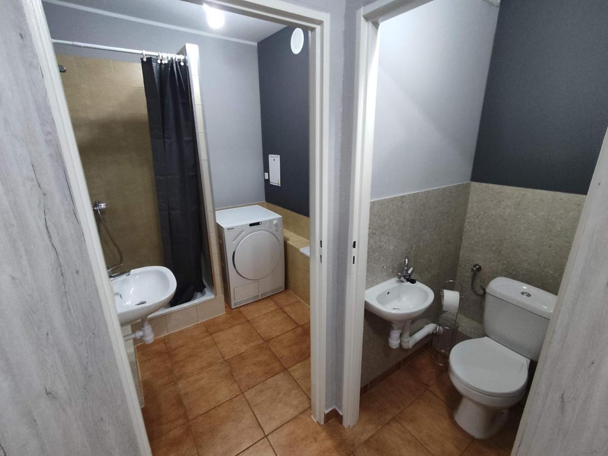 3030 Jana Spychalskiego 32 - Tanie Pokoje W Apartamencie - Samodzielne Zameldowanie - Self Check In ポズナン エクステリア 写真